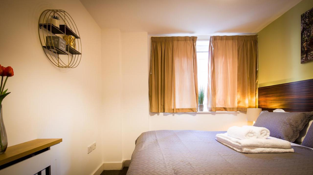 High Street - 2Bd Apt - King Beds - Parking - Wise Stays เซาธ์แธมป์ตัน ภายนอก รูปภาพ